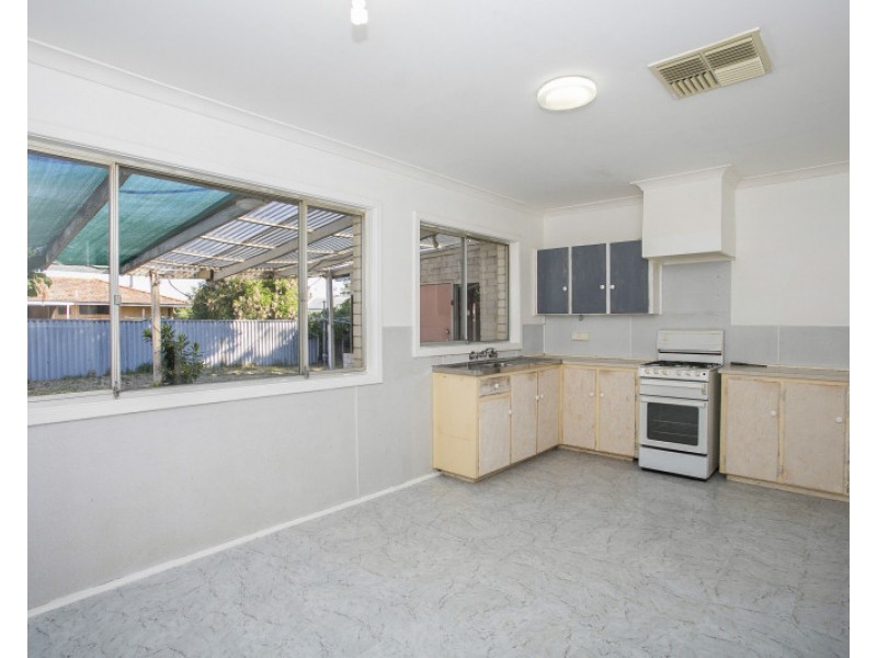 20 Neilson Avenue, Armadale WA 6112