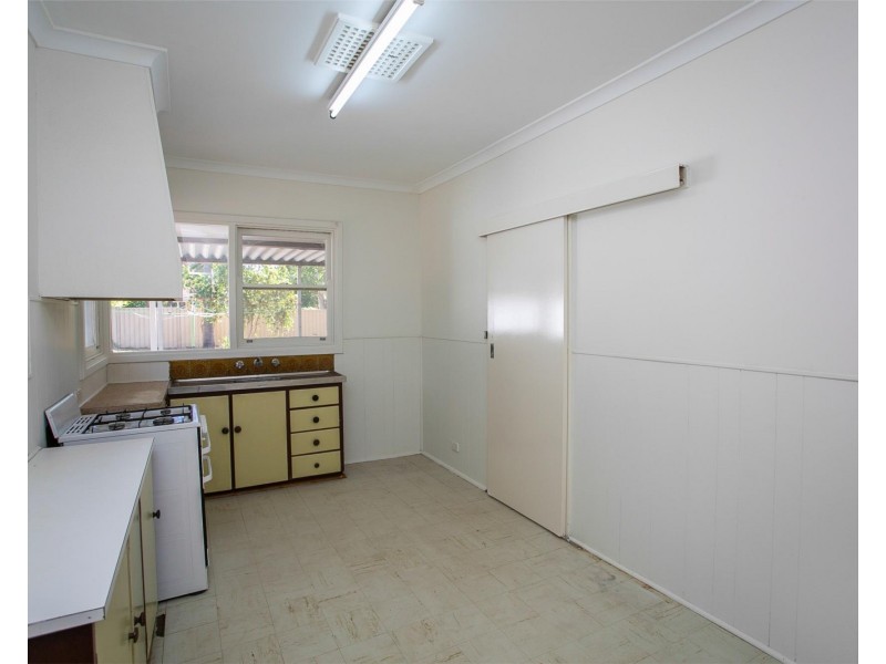 7  Boxley Place, Langford WA 6147