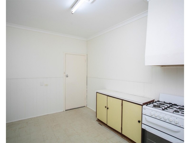 7  Boxley Place, Langford WA 6147