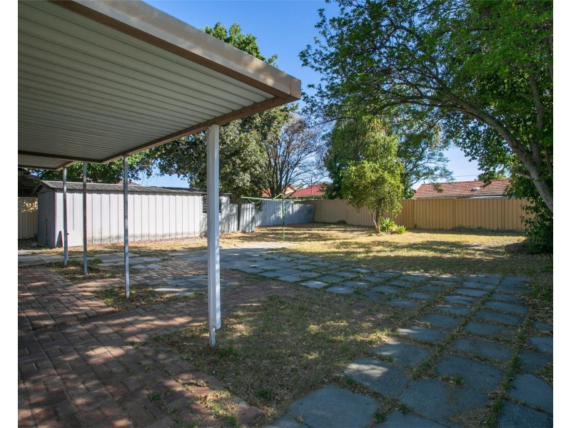 7  Boxley Place, Langford WA 6147