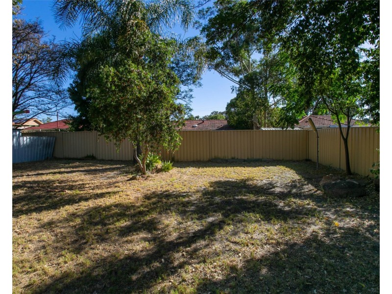 7  Boxley Place, Langford WA 6147