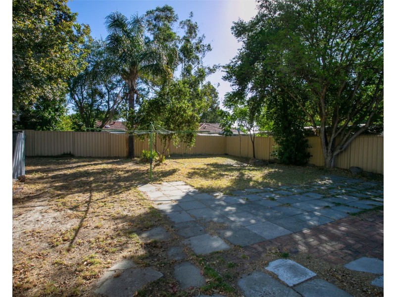 7  Boxley Place, Langford WA 6147