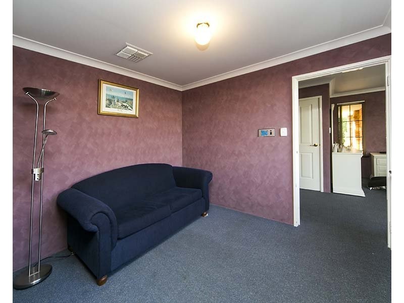 15 Tropical Gardens, Ballajura WA 6066