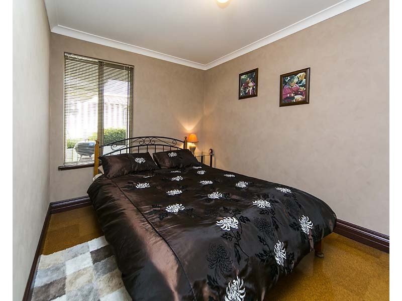 15 Tropical Gardens, Ballajura WA 6066