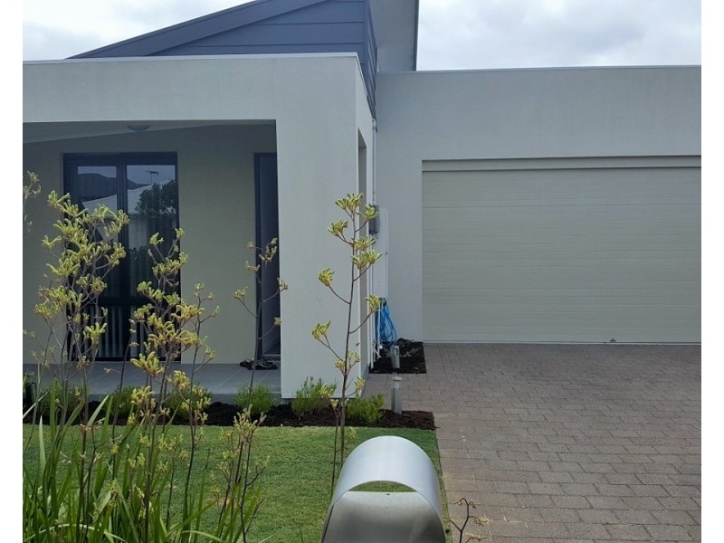14 Ausfeld Street, Banksia Grove WA 6031