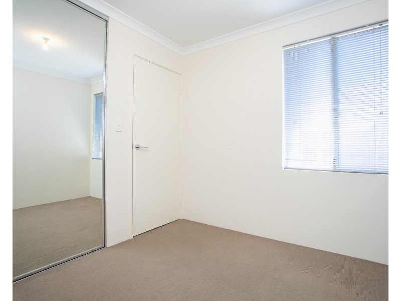 6 Donatti Retreat, Caversham WA 6055