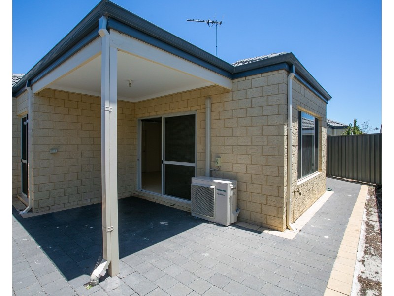 6 Donatti Retreat, Caversham WA 6055