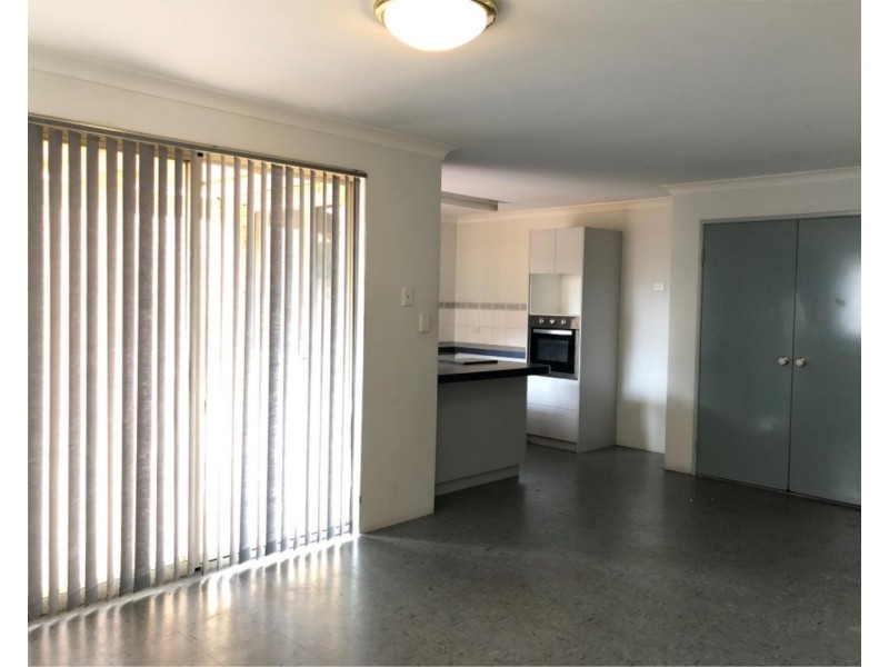 2/139 Keymer Street, Belmont WA 6104