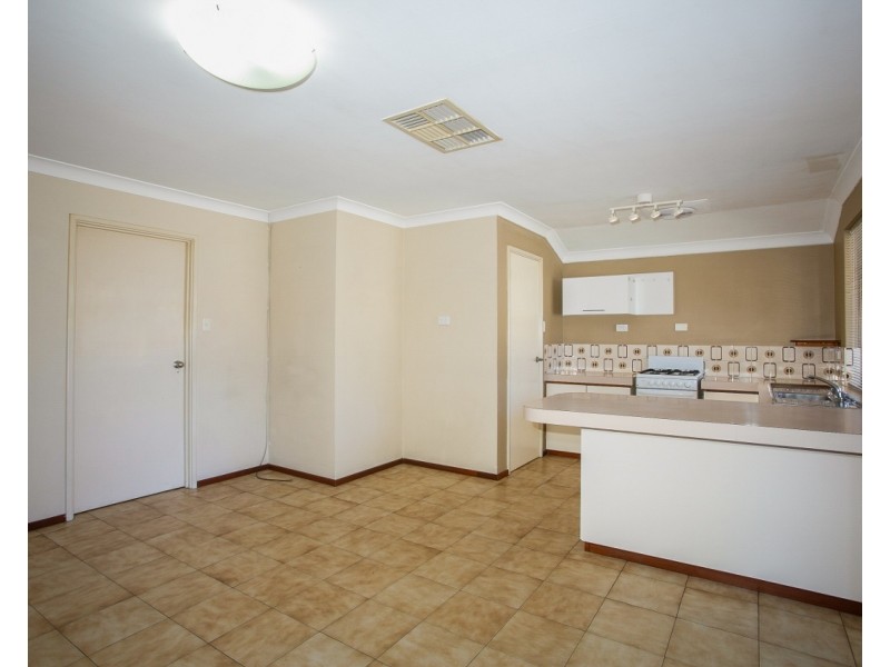66 Pilkington Circus, Beechboro WA 6063