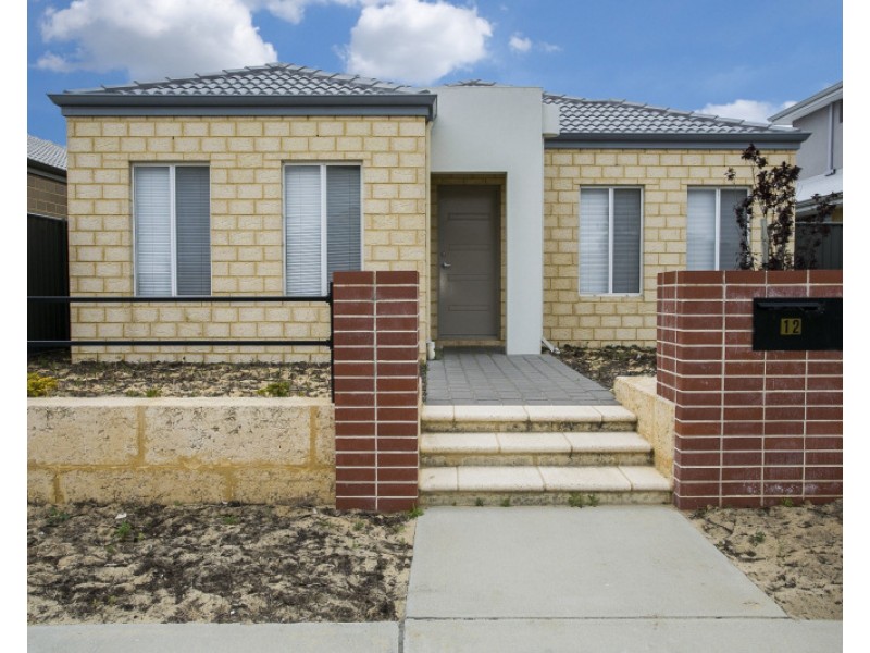 12 Summerville Boulevarde, Caversham WA 6055