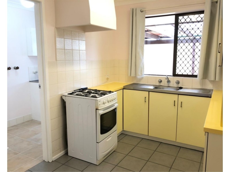 10 Earls Place, Balga WA 6061