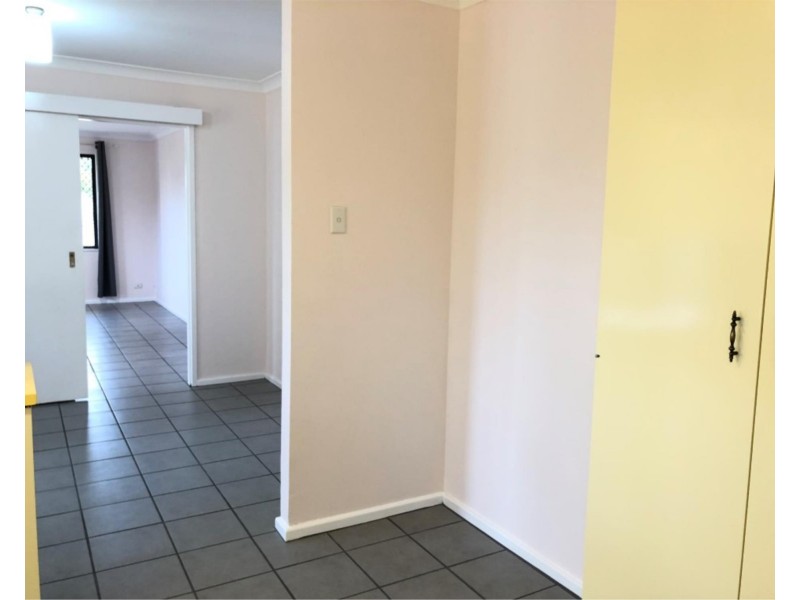 10 Earls Place, Balga WA 6061