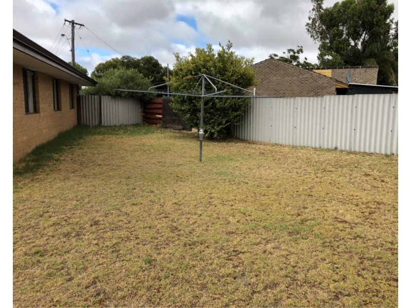 10 Earls Place, Balga WA 6061