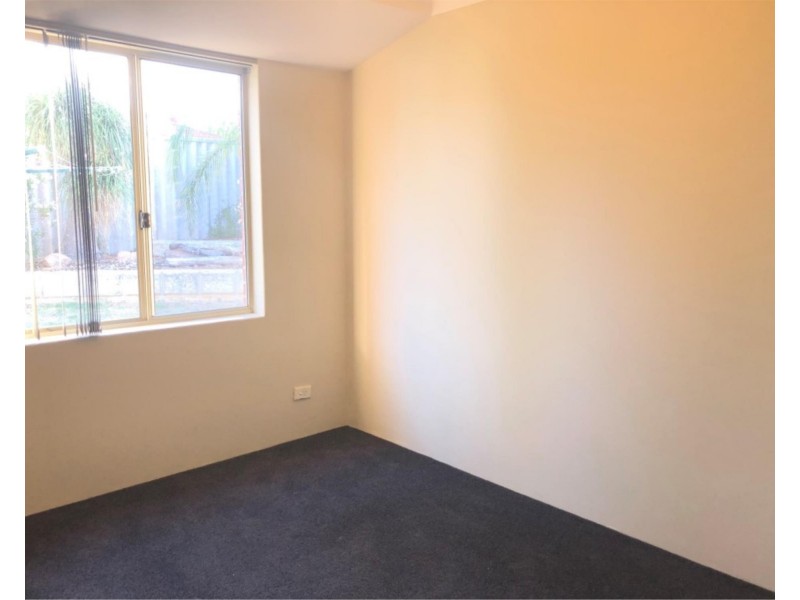 8 Brookside Gardens, Caversham WA 6055