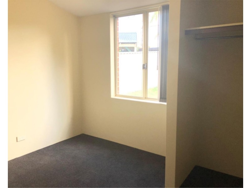 8 Brookside Gardens, Caversham WA 6055