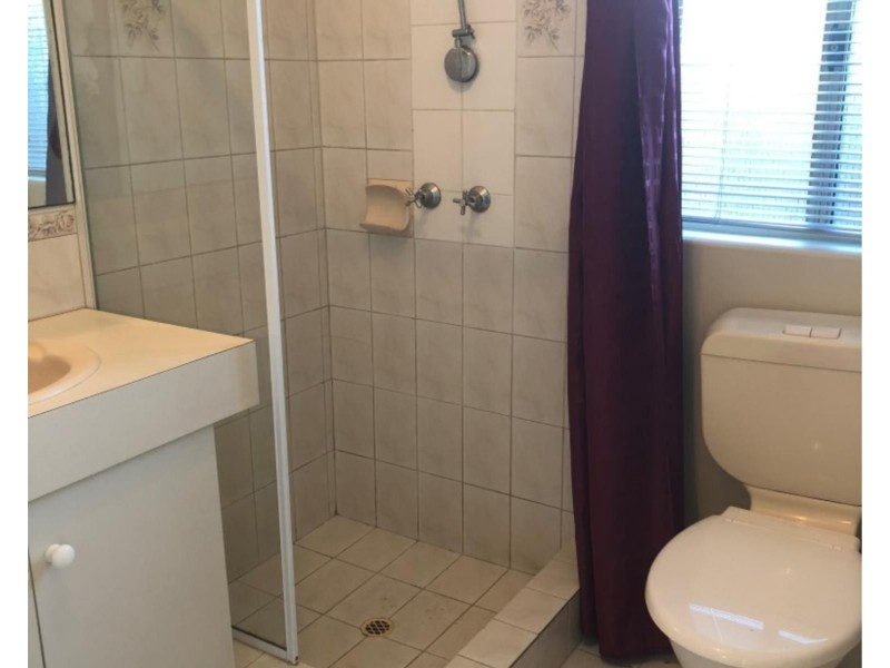 8 Brookside Gardens, Caversham WA 6055