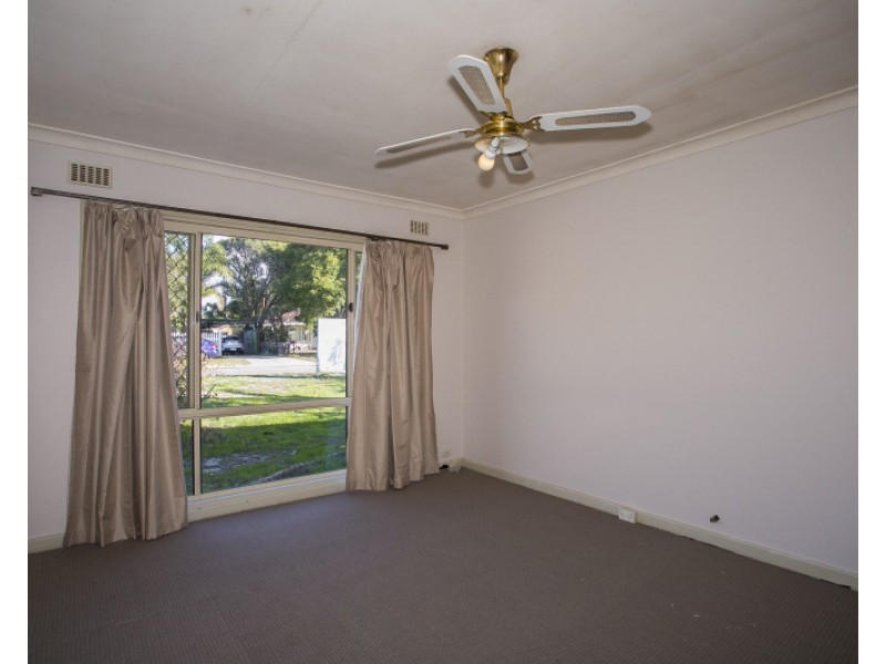 30 Letsom Way, Langford WA 6147