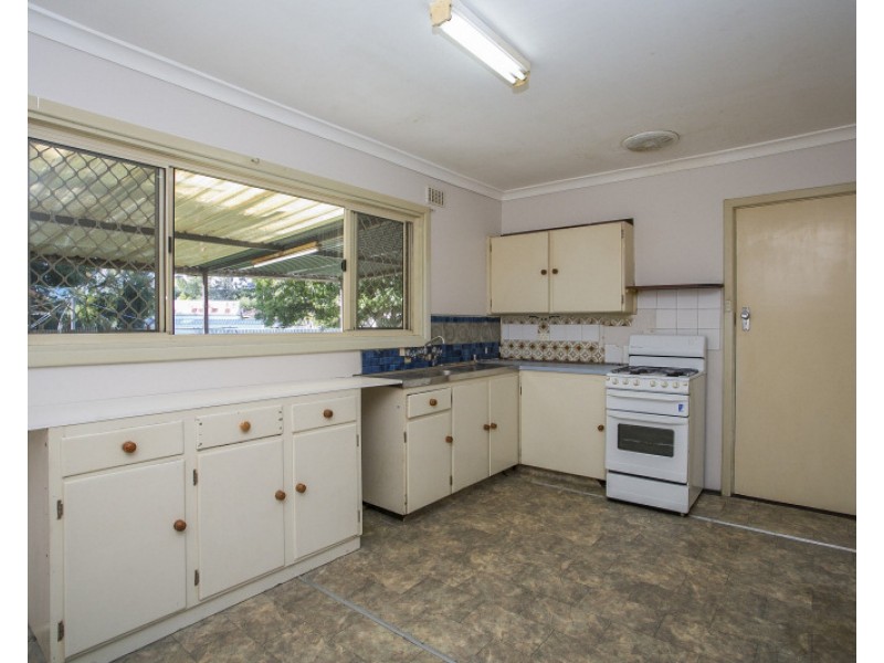 30 Letsom Way, Langford WA 6147