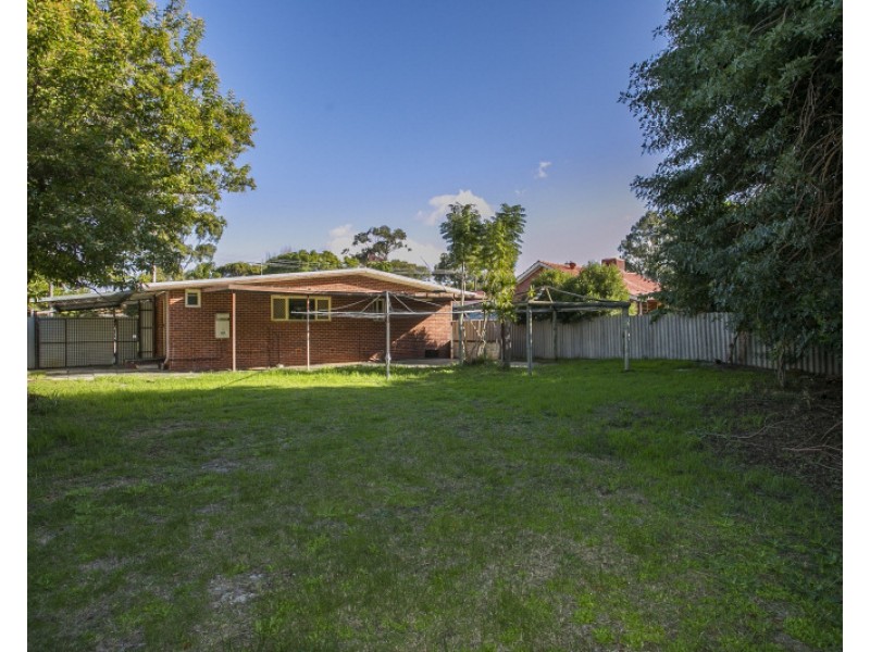 30 Letsom Way, Langford WA 6147