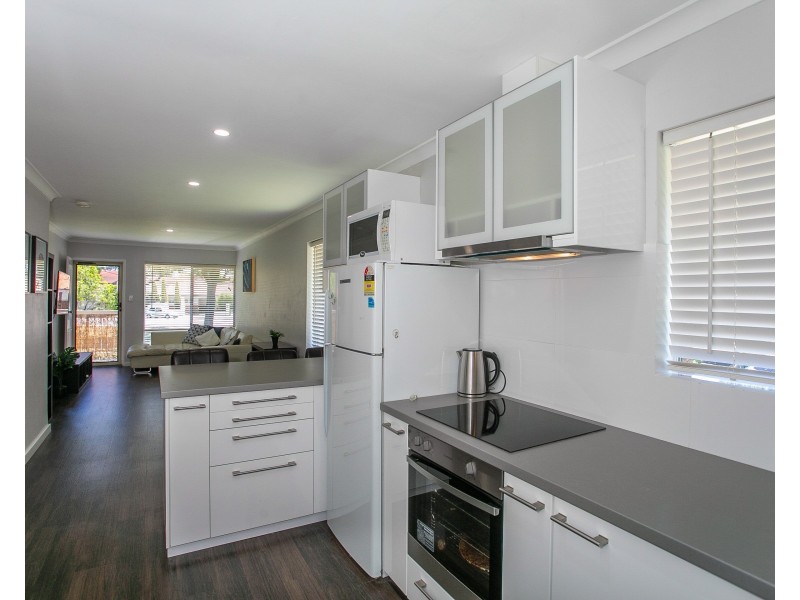 17/322 Canning Highway, Como WA 6152