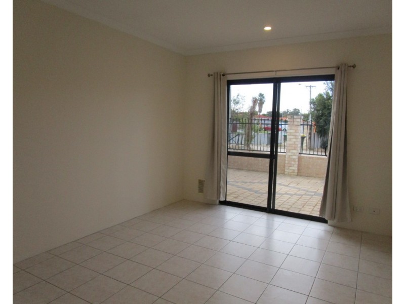 7C  Fitzroy Place, Balga WA 6061