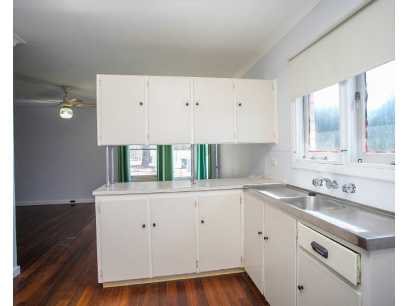 9 Woolgar Way, Lockridge WA 6054