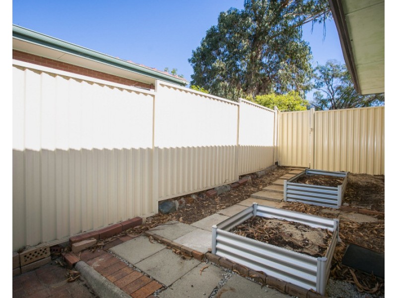 9 Woolgar Way, Lockridge WA 6054