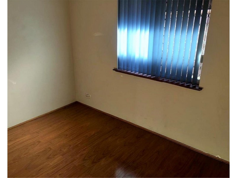 5 Gloves Place, Beechboro WA 6063