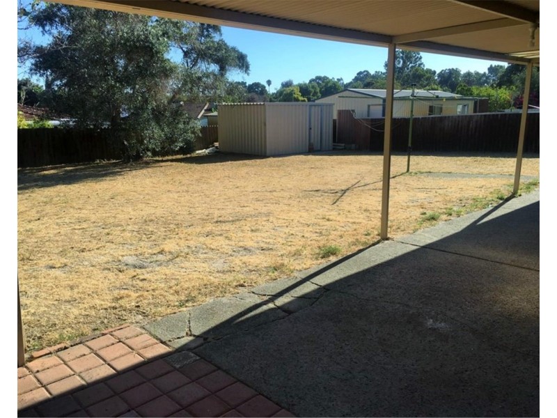 5 Gloves Place, Beechboro WA 6063