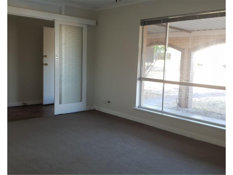 14 Gatton Way, Embleton WA 6062