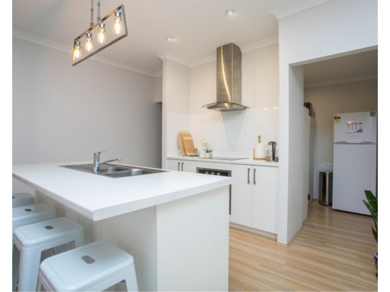 4 Topsham Way, Caversham WA 6055