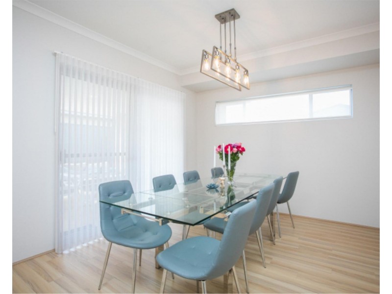 4 Topsham Way, Caversham WA 6055