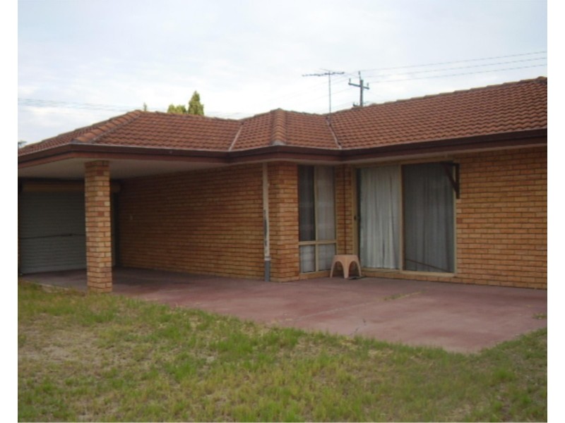 42 Darwin Crescent, Beechboro WA 6063