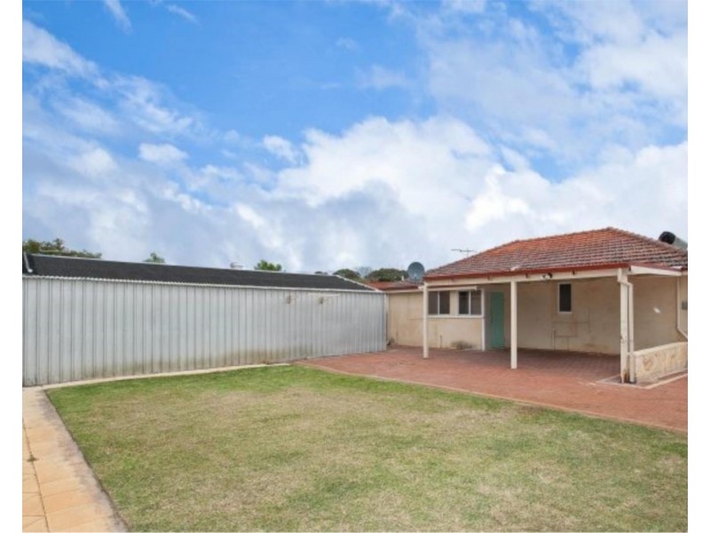 13 Priestley Street, Embleton WA 6062