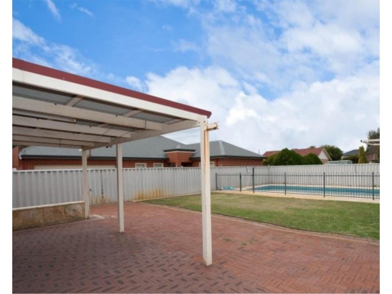 13 Priestley Street, Embleton WA 6062