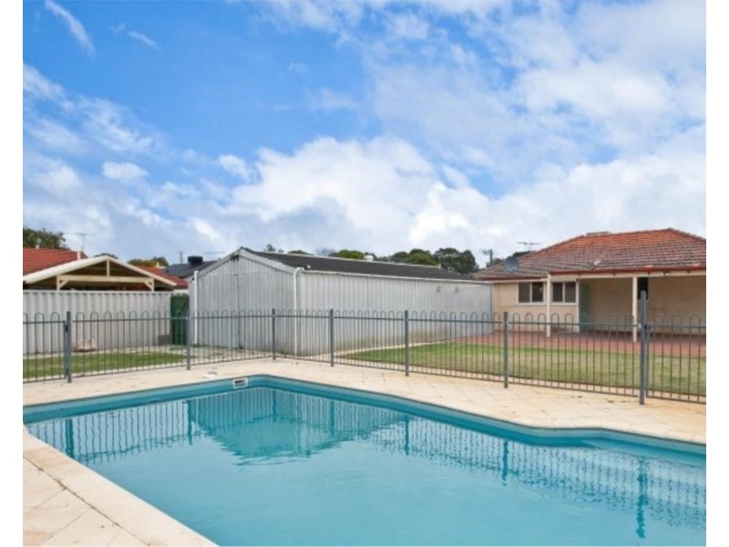 13 Priestley Street, Embleton WA 6062