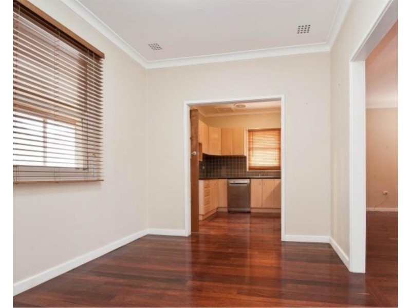 13 Priestley Street, Embleton WA 6062