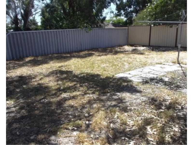 13 Foxwood Way, Langford WA 6147