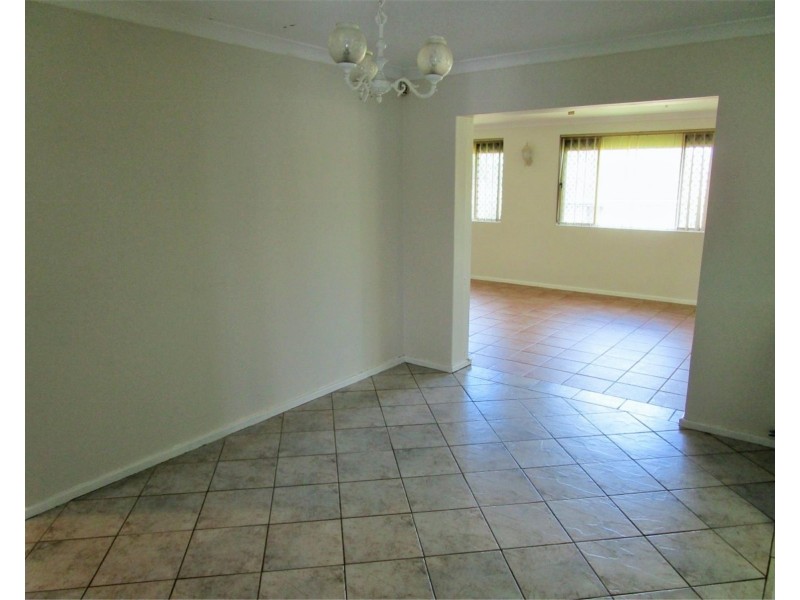 21 Gloves Place, Beechboro WA 6063