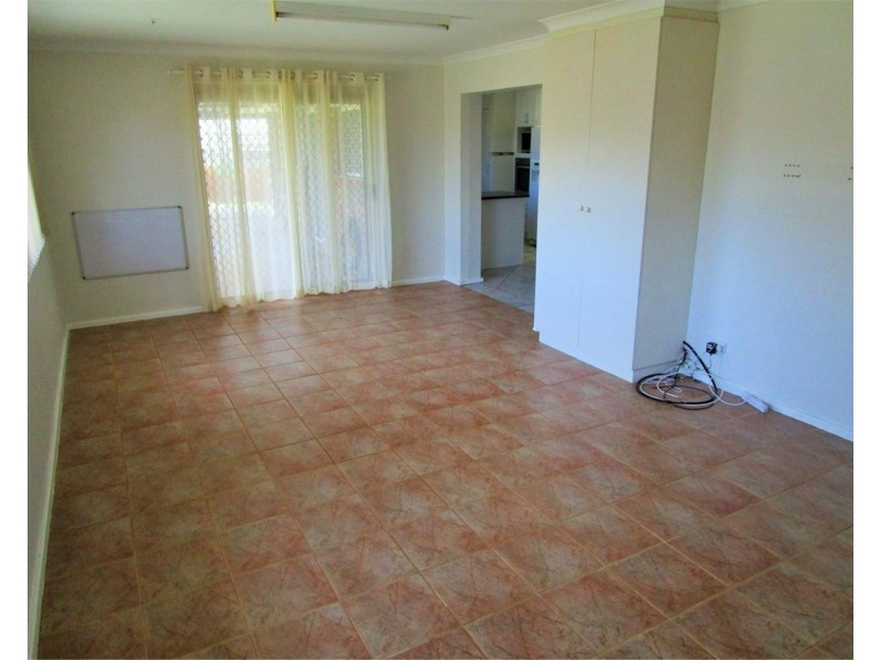 21 Gloves Place, Beechboro WA 6063