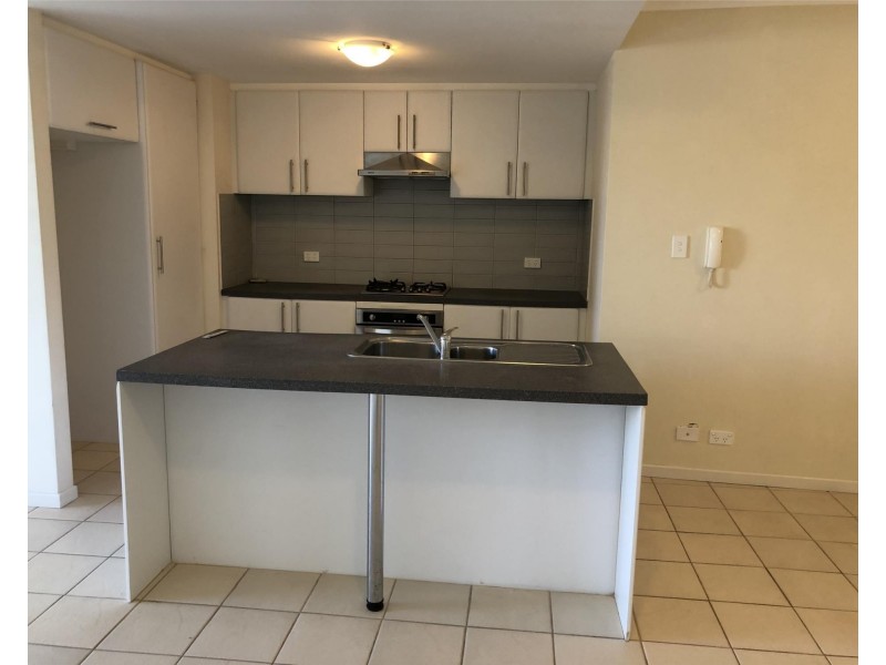 28/5 Eastleigh Loop, Currambine WA 6028