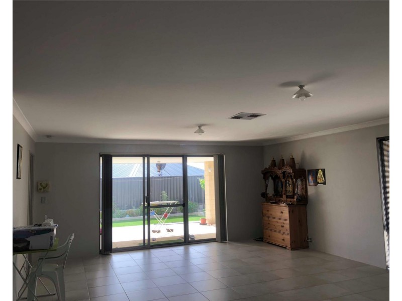 16 Mauve Way, Aveley WA 6069