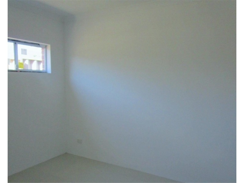 2A/4 Lune Close, Beechboro WA 6063