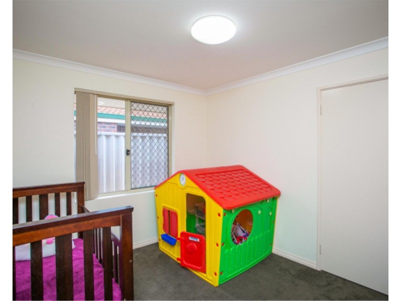 15 Viola Place, Beechboro WA 6063