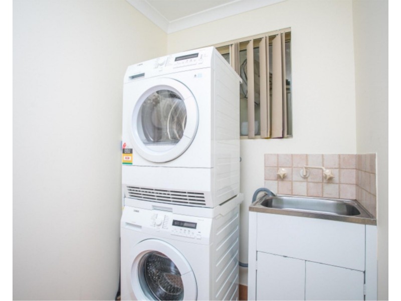 15 Viola Place, Beechboro WA 6063
