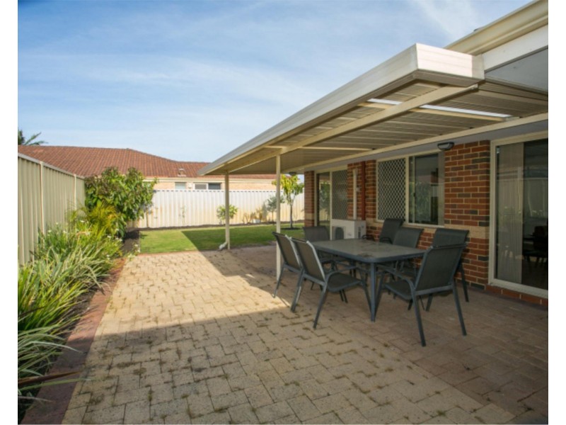 15 Viola Place, Beechboro WA 6063