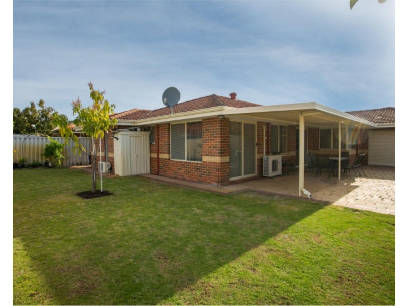 15 Viola Place, Beechboro WA 6063