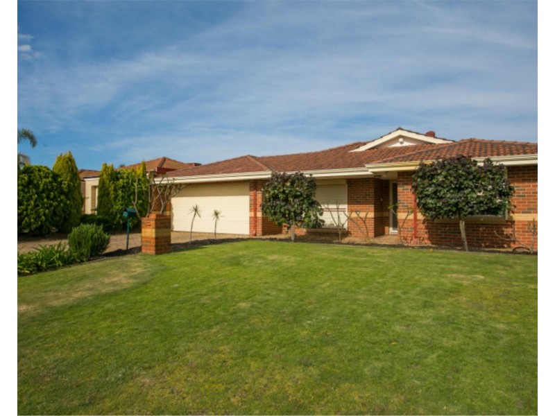 15 Viola Place, Beechboro WA 6063
