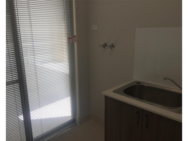 24 Baltic Approach, Piara Waters WA 6112