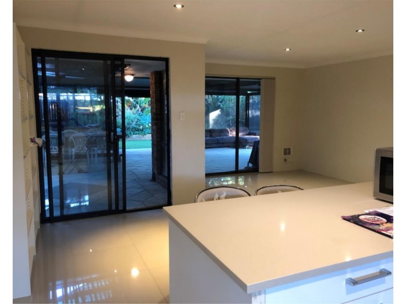 4 Sterling Close, Craigie WA 6025